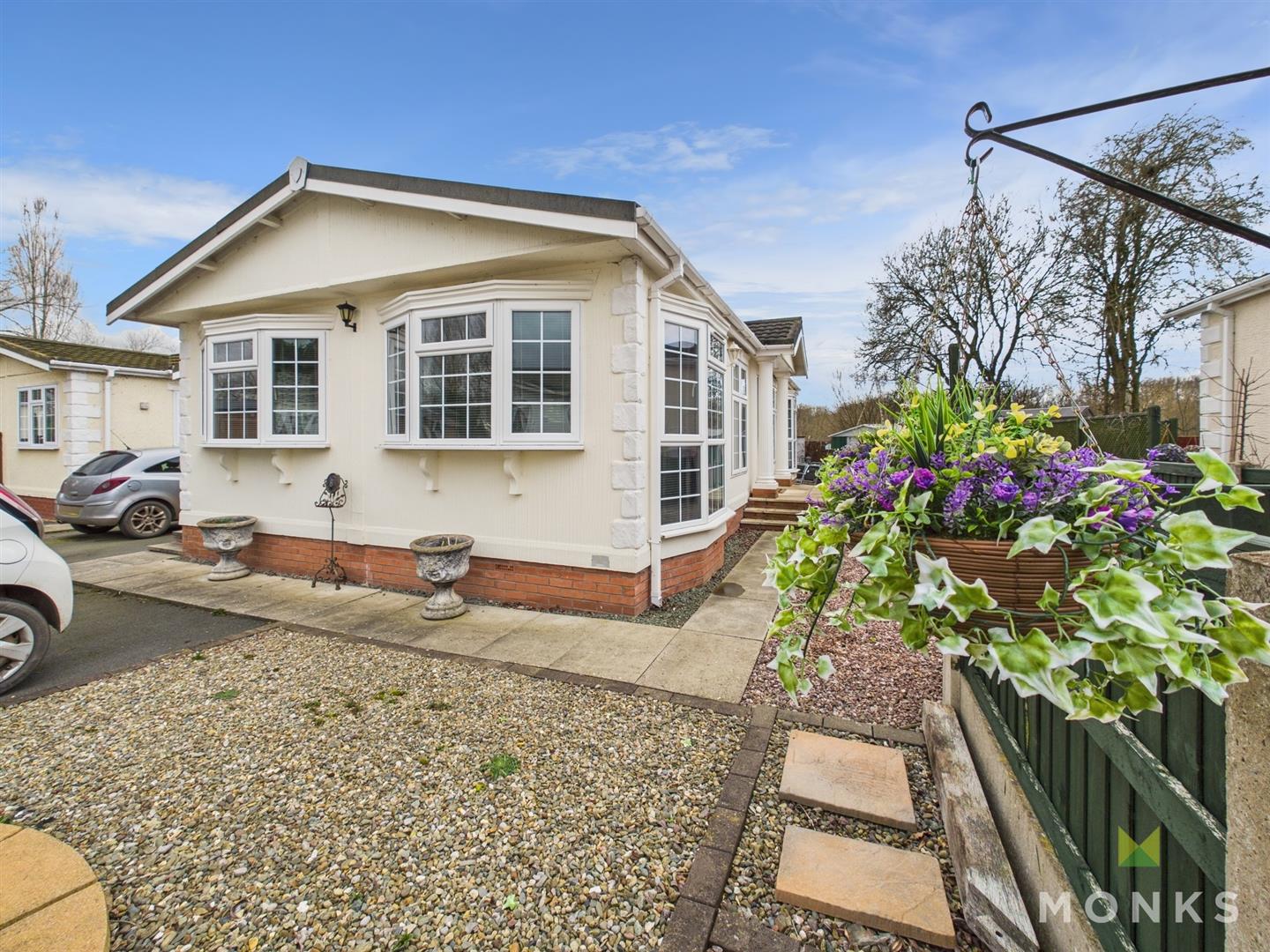 8 Brookside , Kinnerley, SY10 8EL For Sale